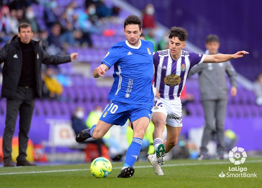 A qué hora juega el real oviedo